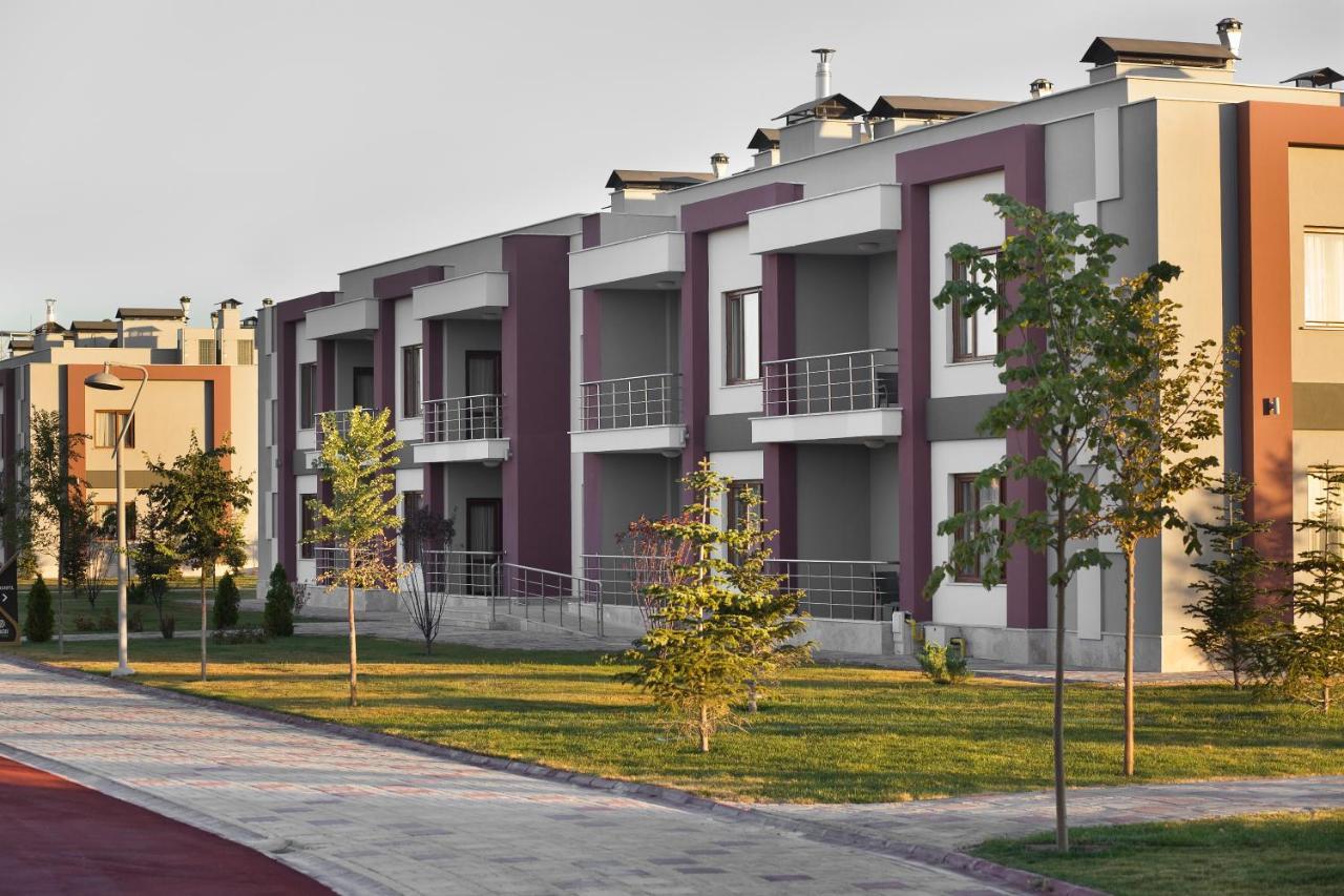 Karatay Termal Tatil Koyu Aparthotel Konya Esterno foto